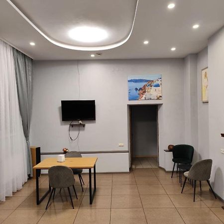 Mini-Hotel Ocean Киев Екстериор снимка