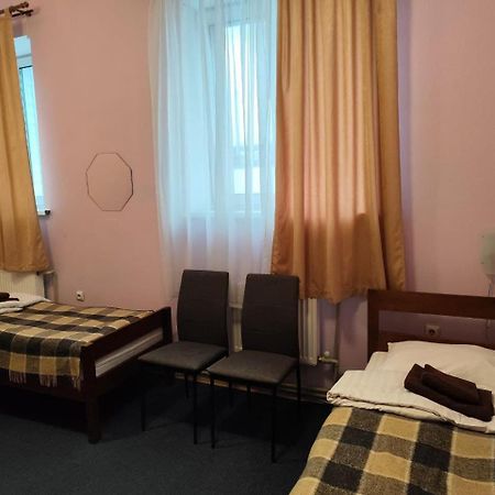 Mini-Hotel Ocean Киев Екстериор снимка
