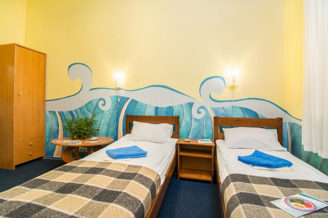 Mini-Hotel Ocean Киев Екстериор снимка