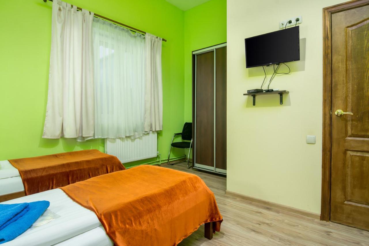 Mini-Hotel Ocean Киев Екстериор снимка